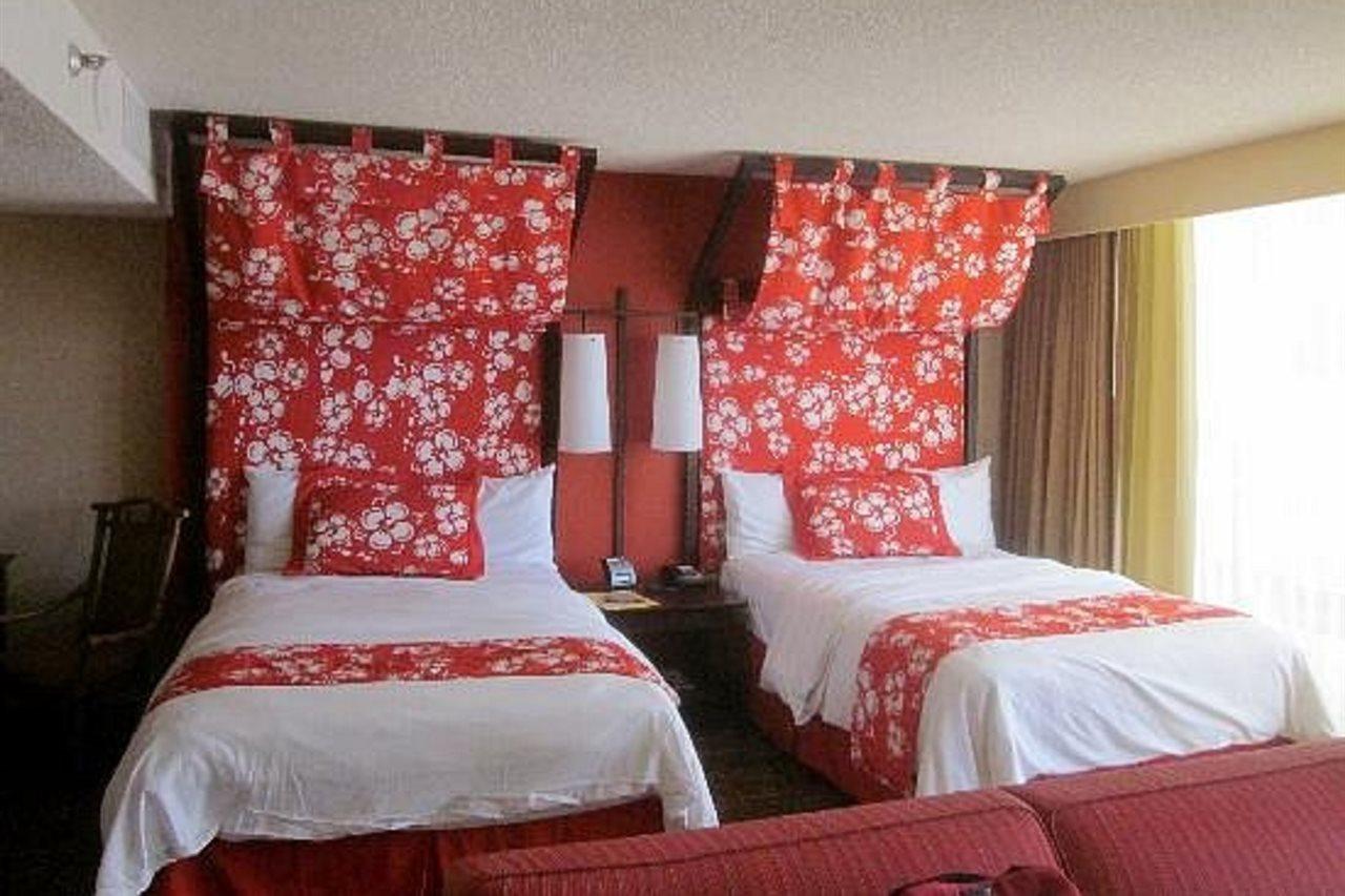 The Twin Fin Hotel Honolulu Esterno foto