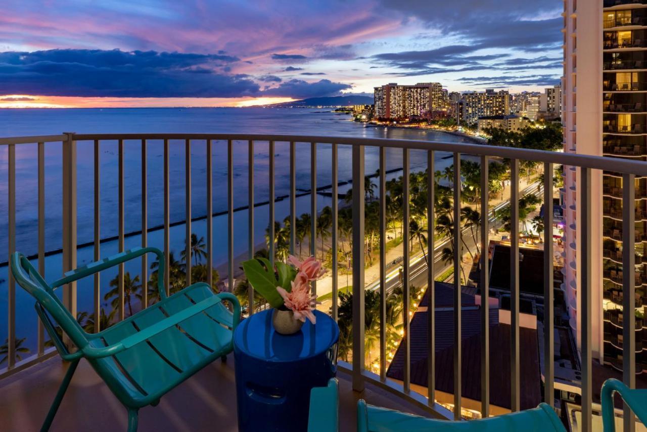 The Twin Fin Hotel Honolulu Esterno foto
