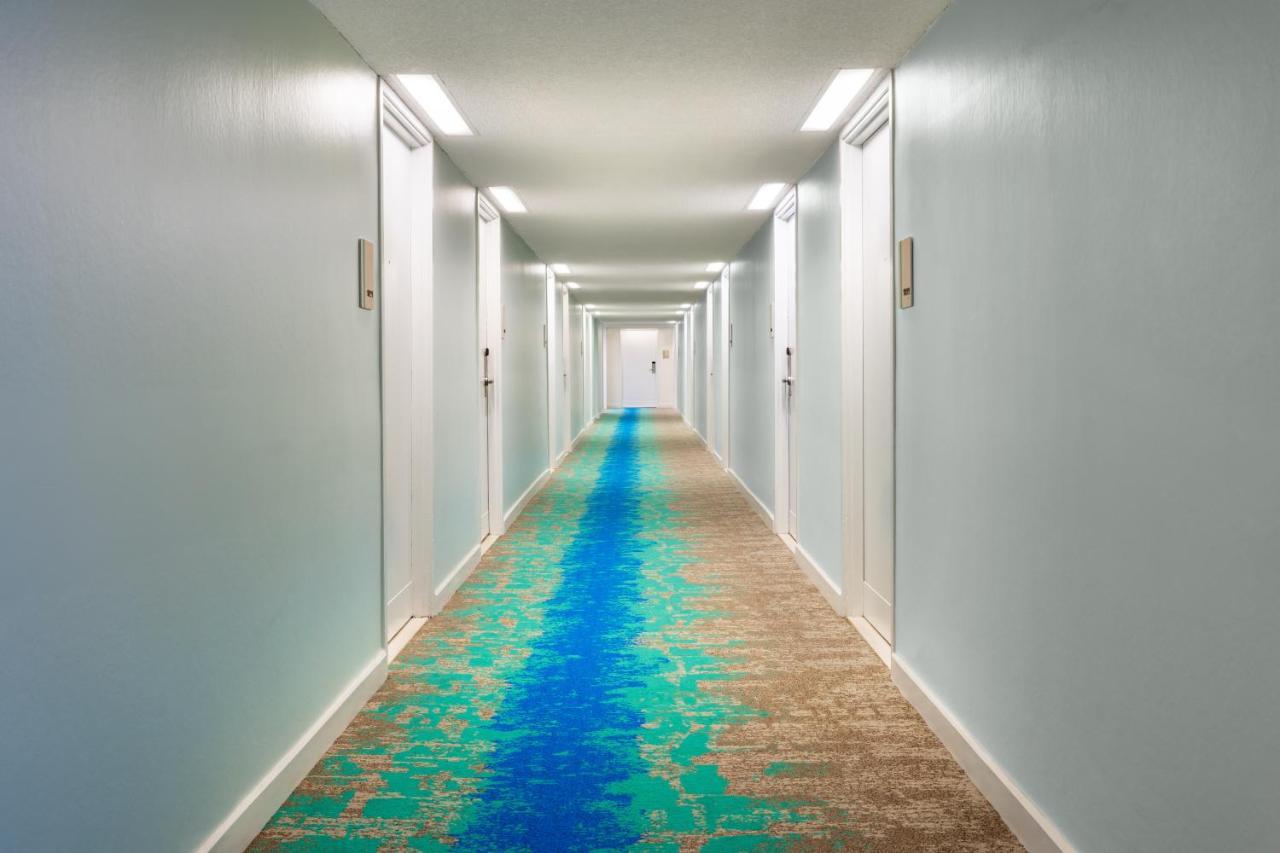 The Twin Fin Hotel Honolulu Esterno foto